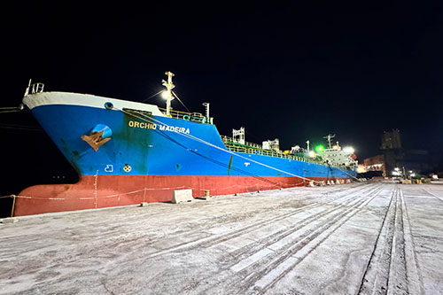 Carga Aceite en buque